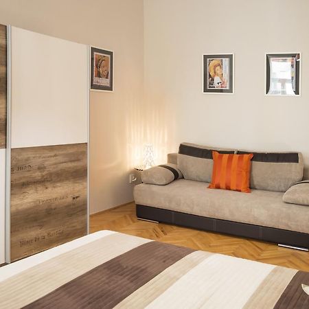 Modern Apartment Zlatnicka 8 Prague Exterior photo